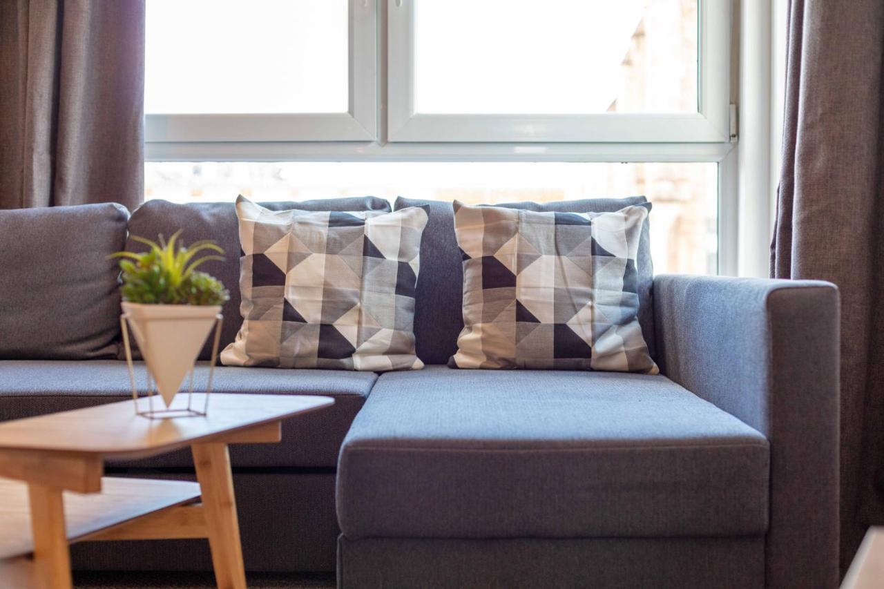 Walker Suite No53 - Donnini Apartments Килмарнок Екстериор снимка